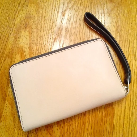 Marc By Marc Jacobs Standard Supply Blush Wristlet - Picture 3 of 7